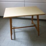 Table en rotin vintage
