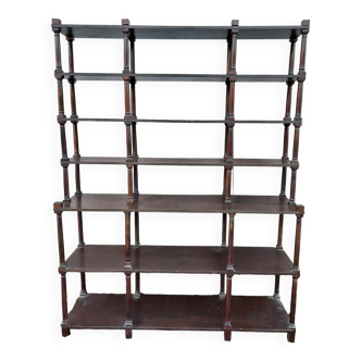 Six-tiered column shelf