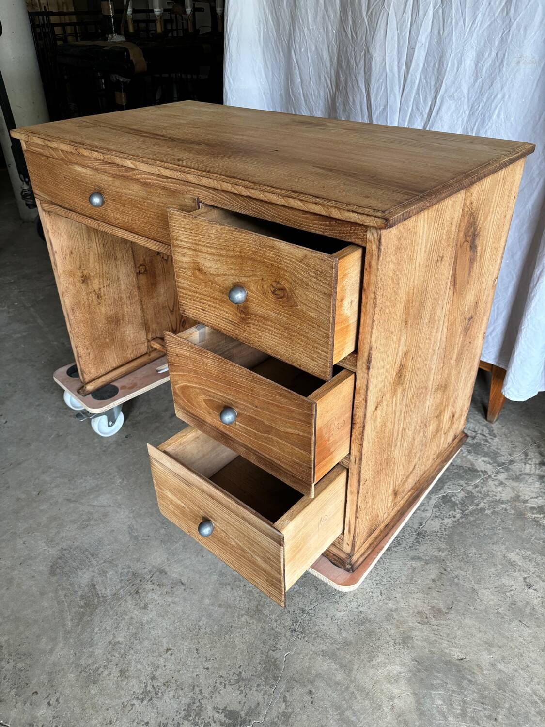 Bureau bois massif 1930