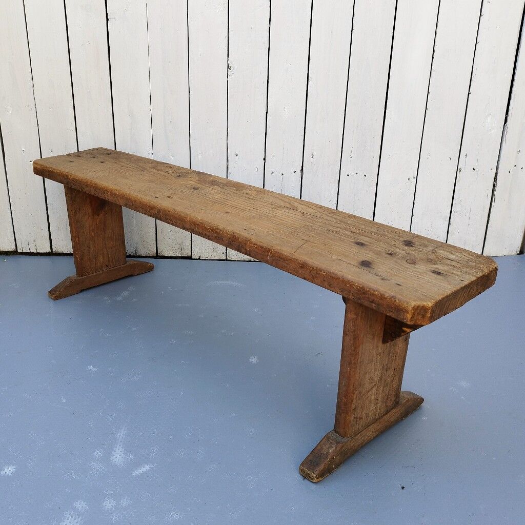 Farm bench enfan vintage countryside