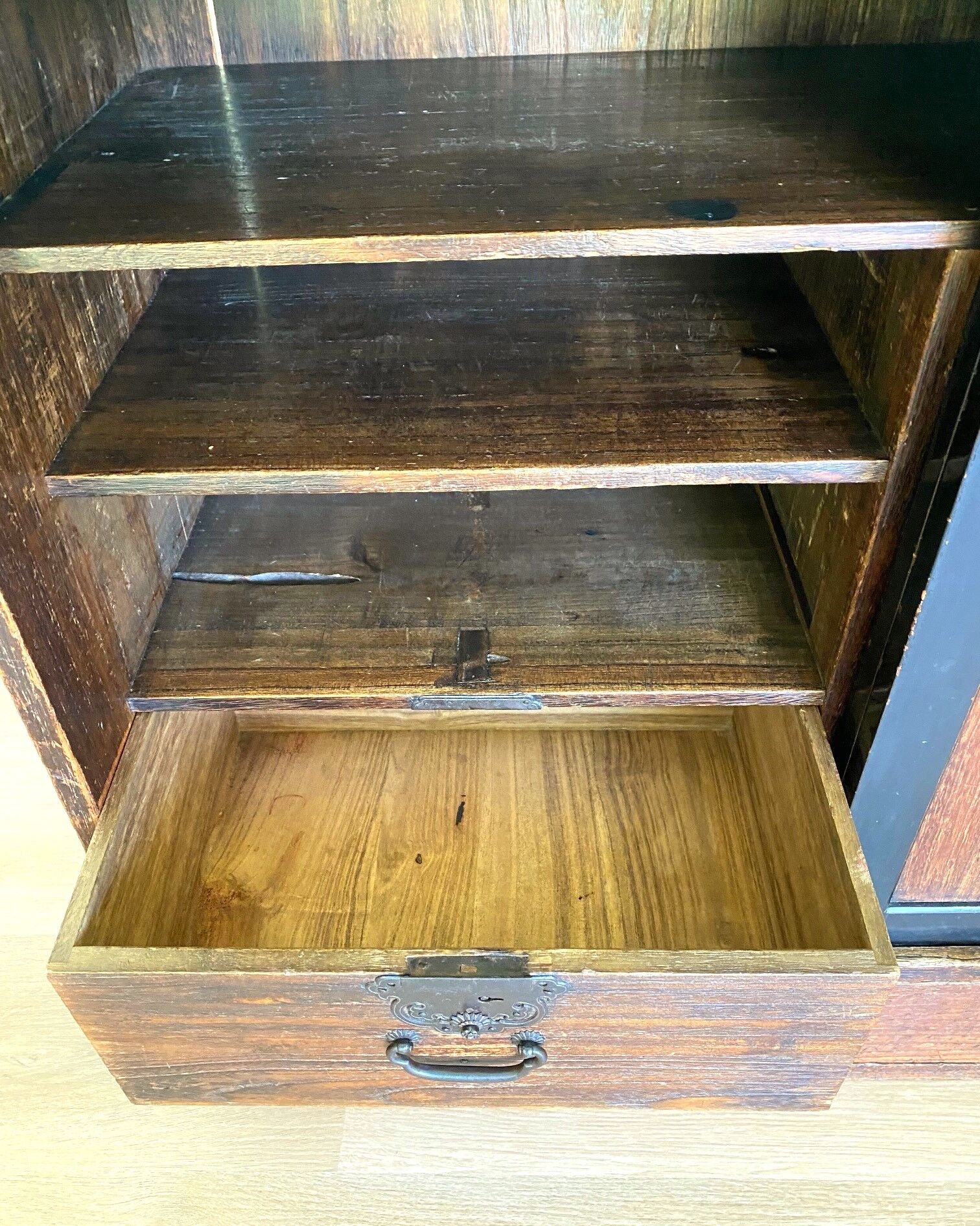 Commode japonaise