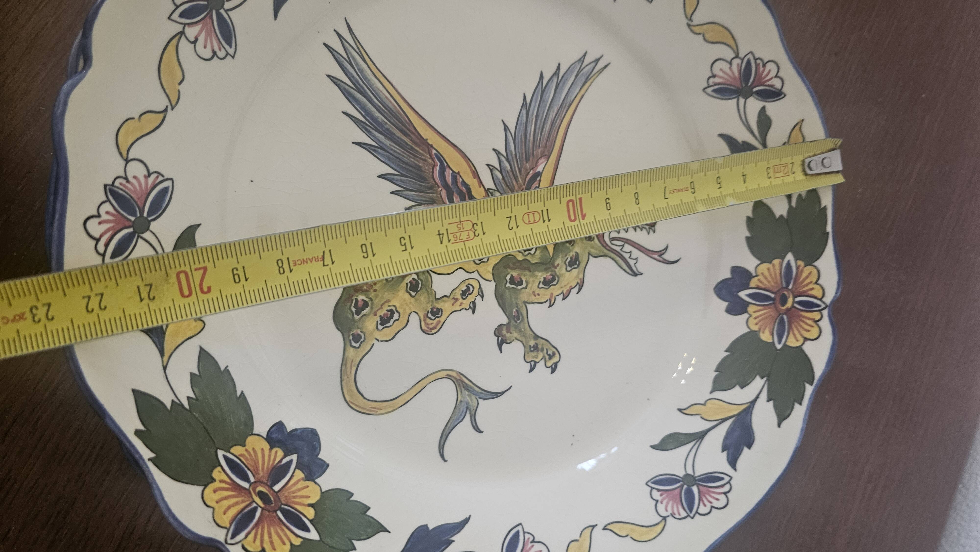 Pair of decorative plates Charolles – hand-painted earthenware – work