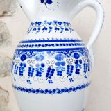 Ceramic pitcher cruz