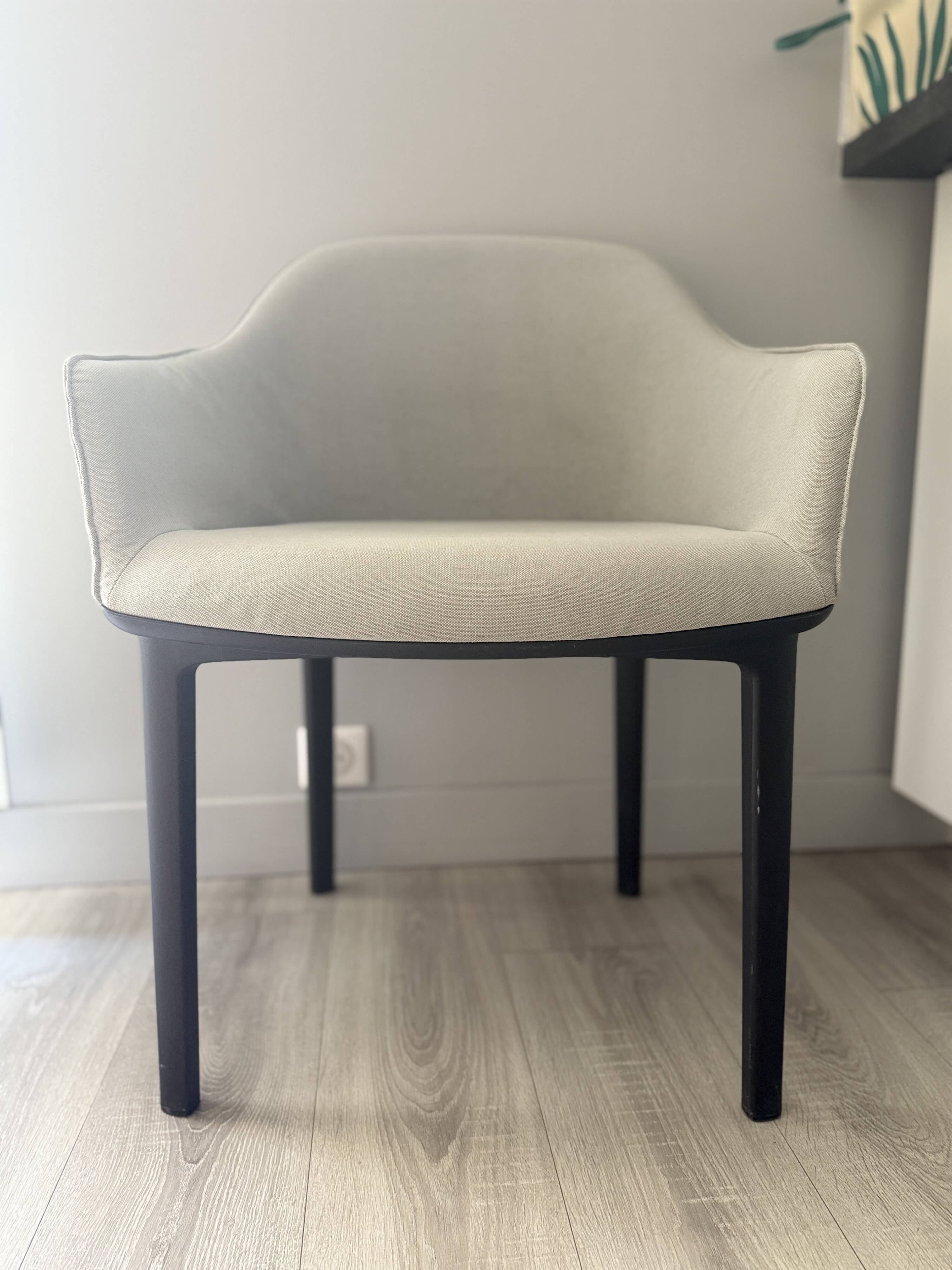 Paire de fauteuils Softshell Chair – Ronan & Erwan Bouroullec pour Vitra