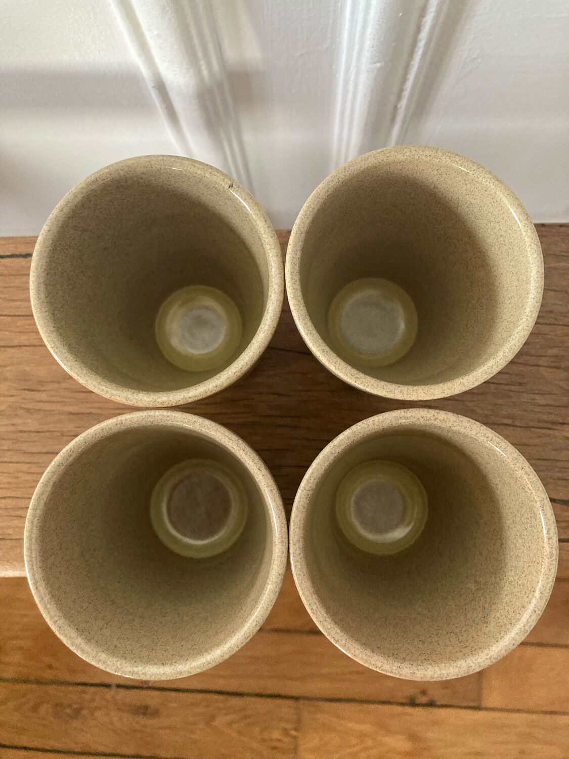 4 stoneware cups