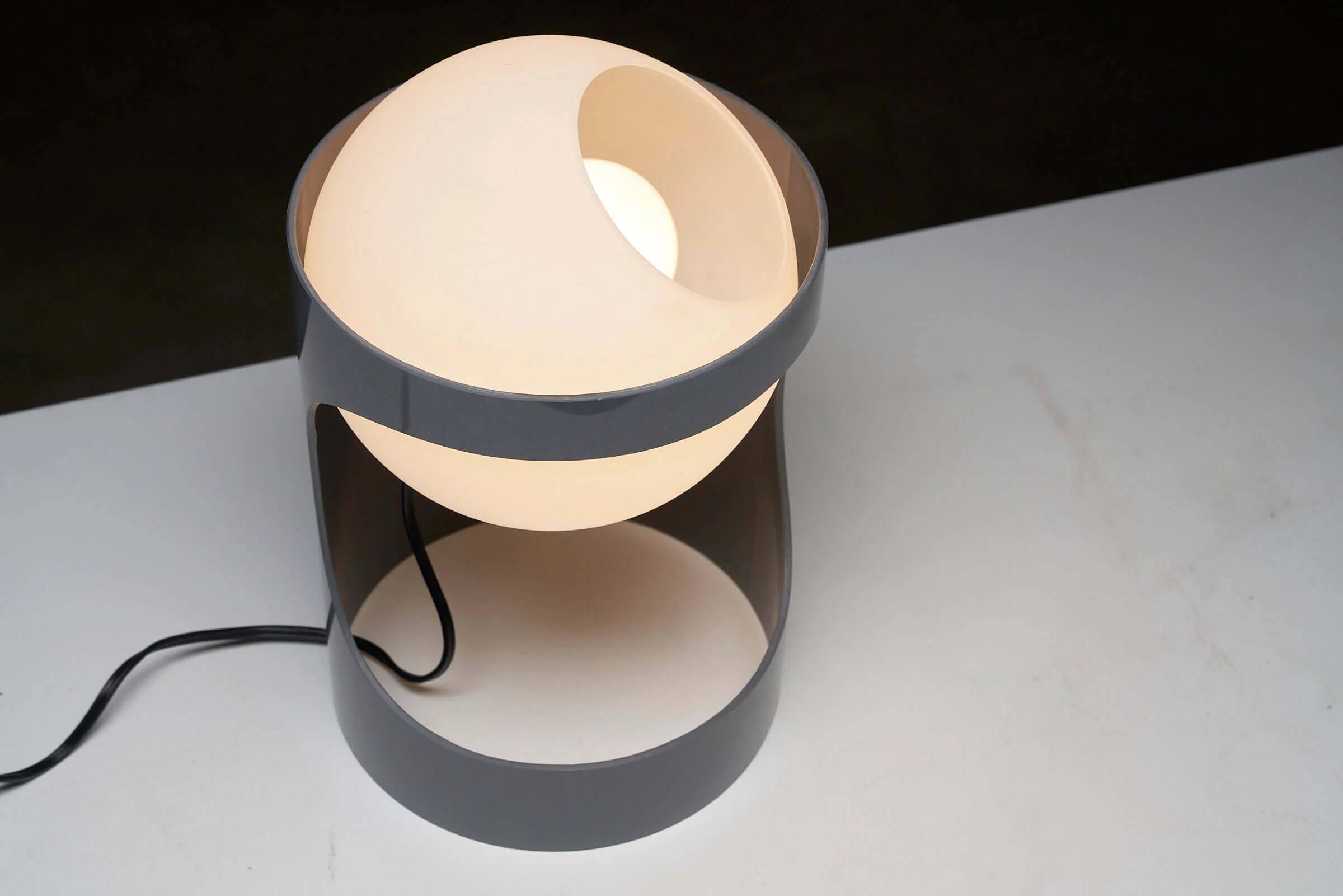 Lampe de table 'L1 Guggerli' par Rico et Rosemarie