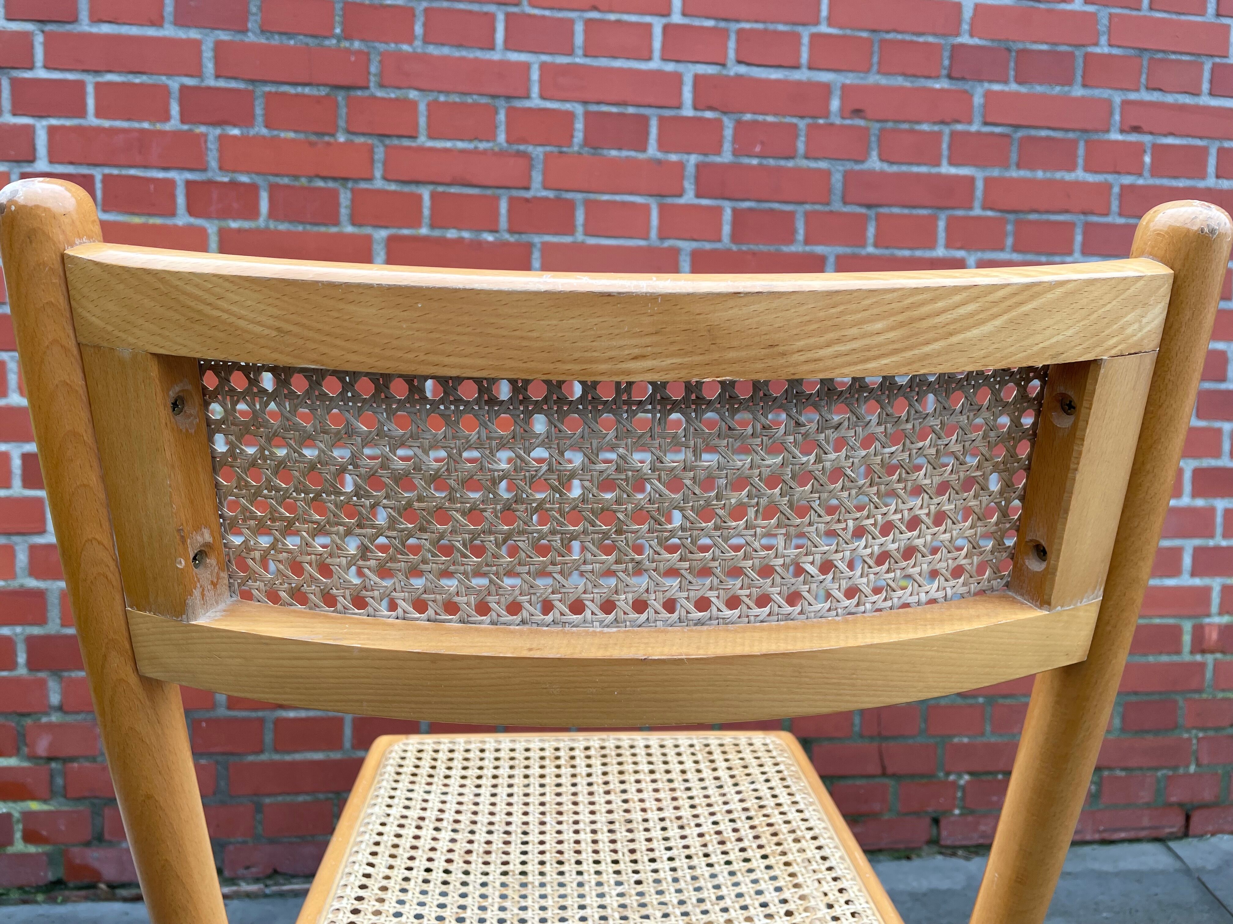 Vintage cesca style wooden folding chair design