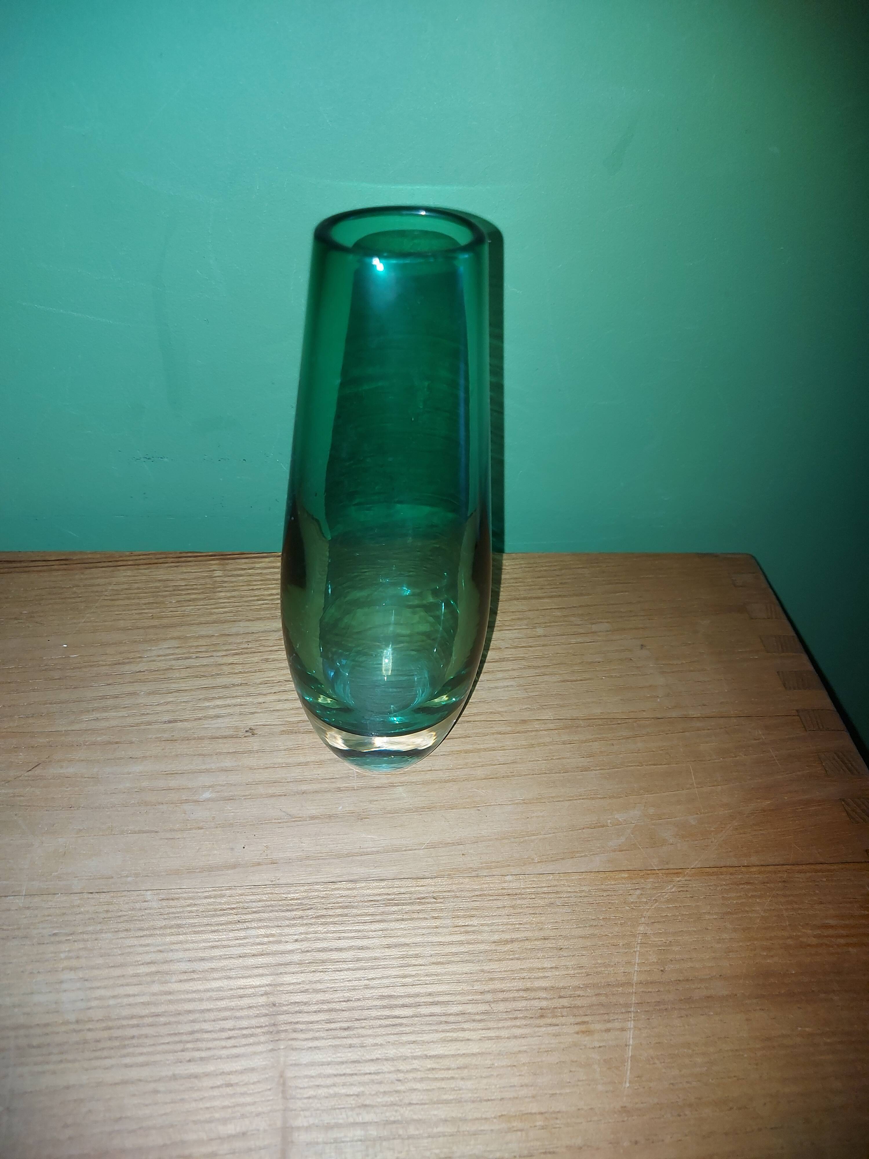 Glass vase