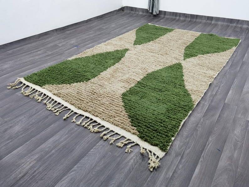 Berber Moroccan wool rug 150/260