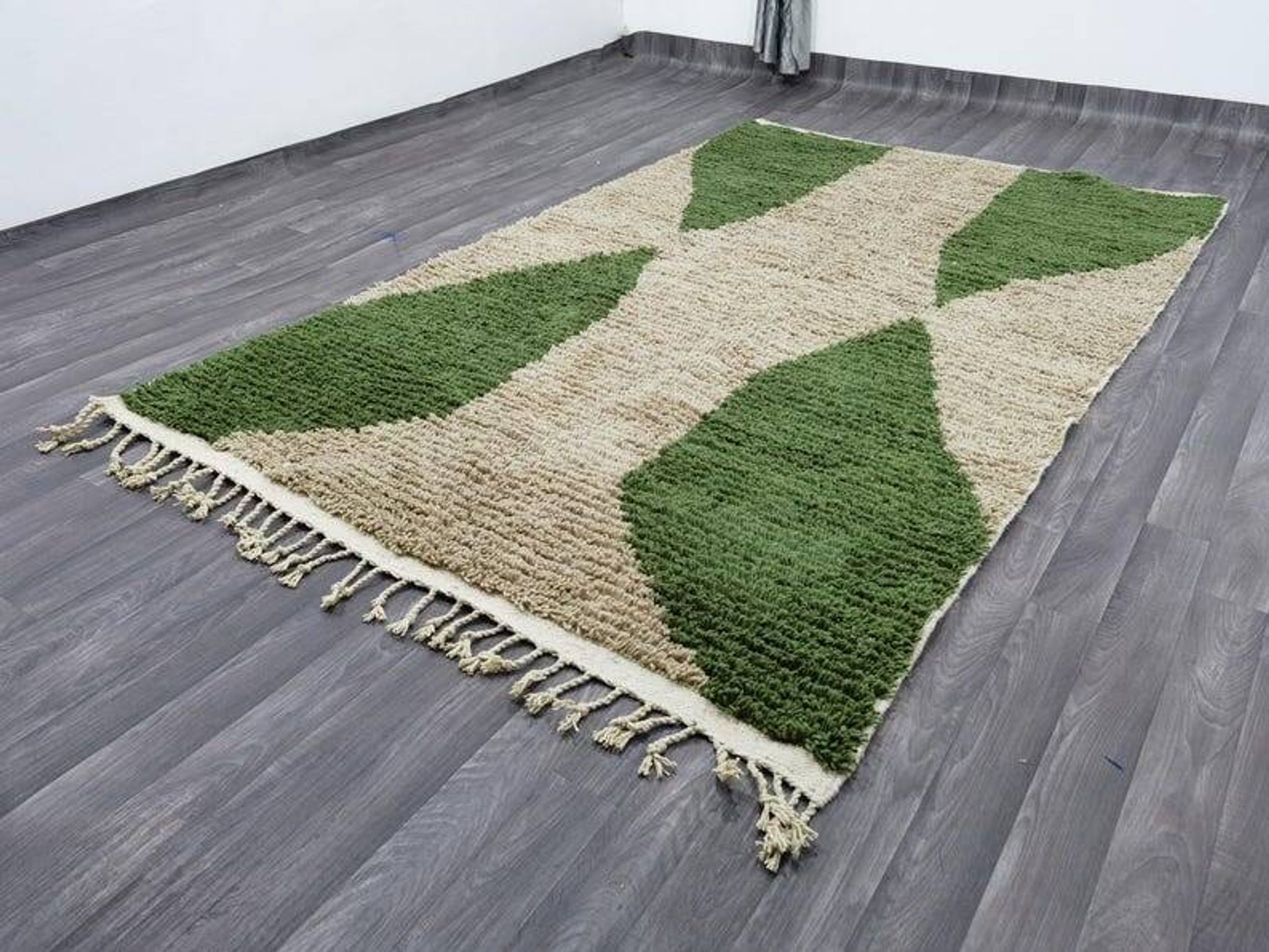 Tapis marocain berbère en laine 150/260