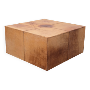 Table basse en cuir cognac