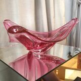 Triangular cut in val st lambert crystal of pink purple color
