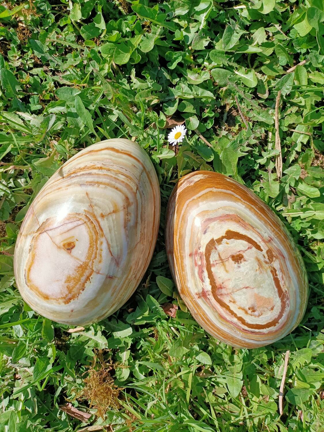 Retro marbled egg bookends 💐