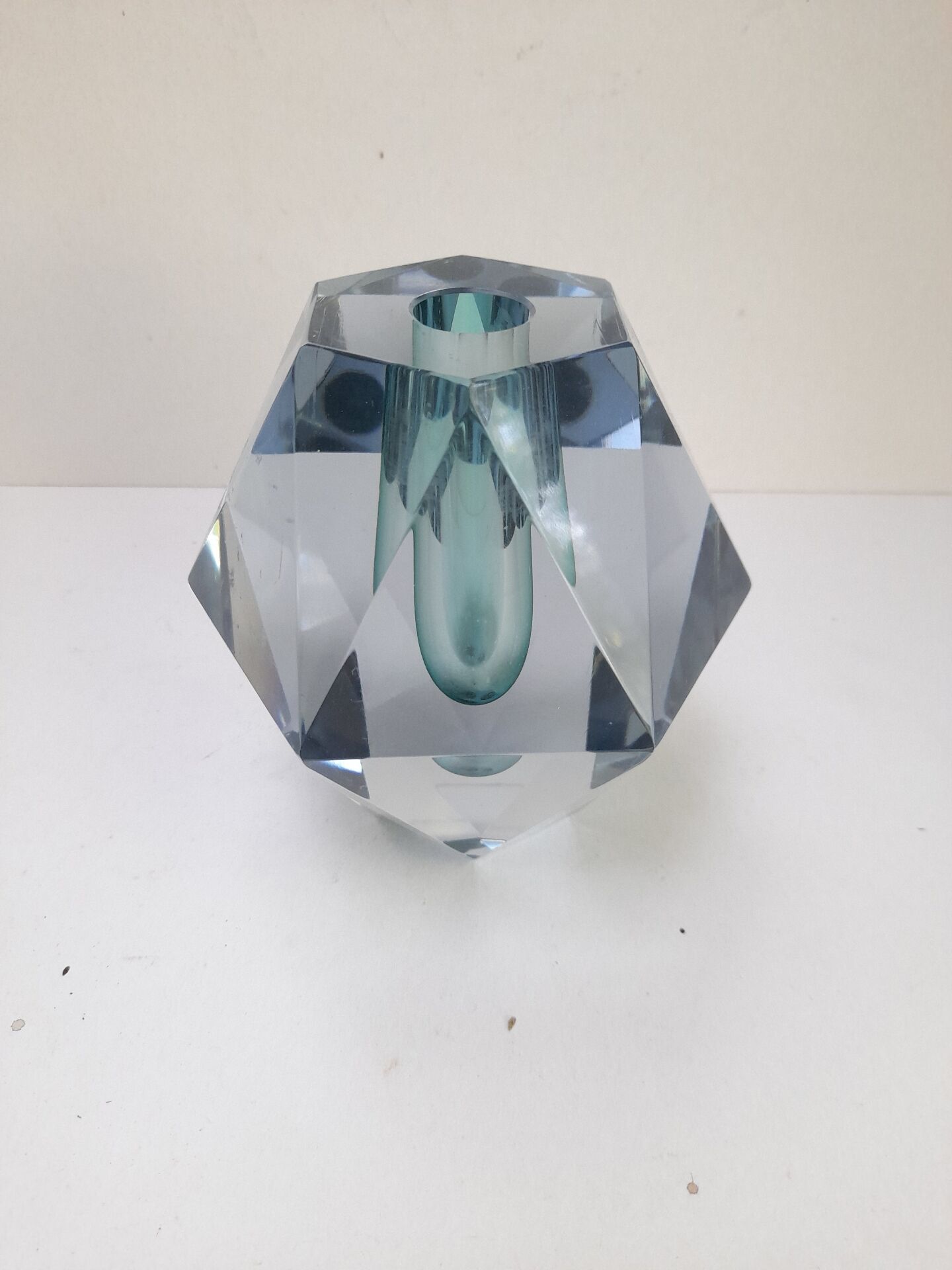 Facet vase Asta Strömberg signed