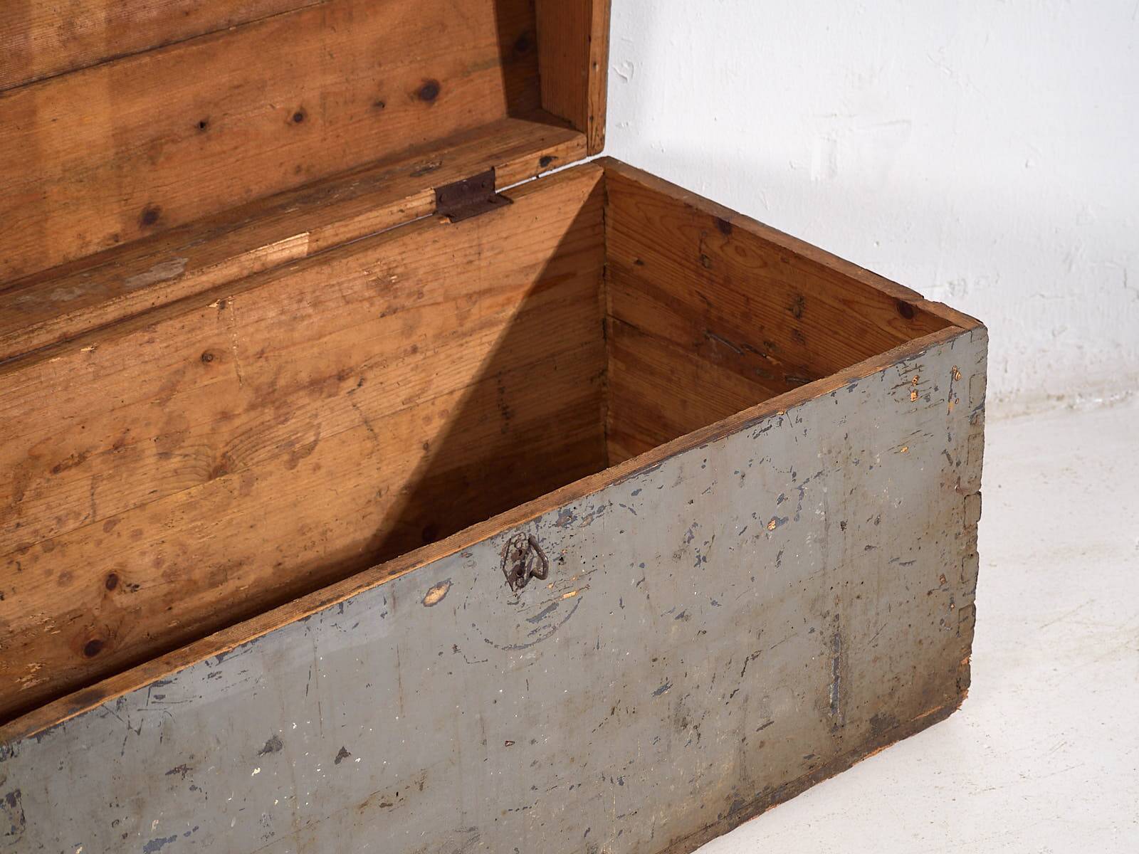 Antique silver-grey solid wood chest (circa 1920) #20