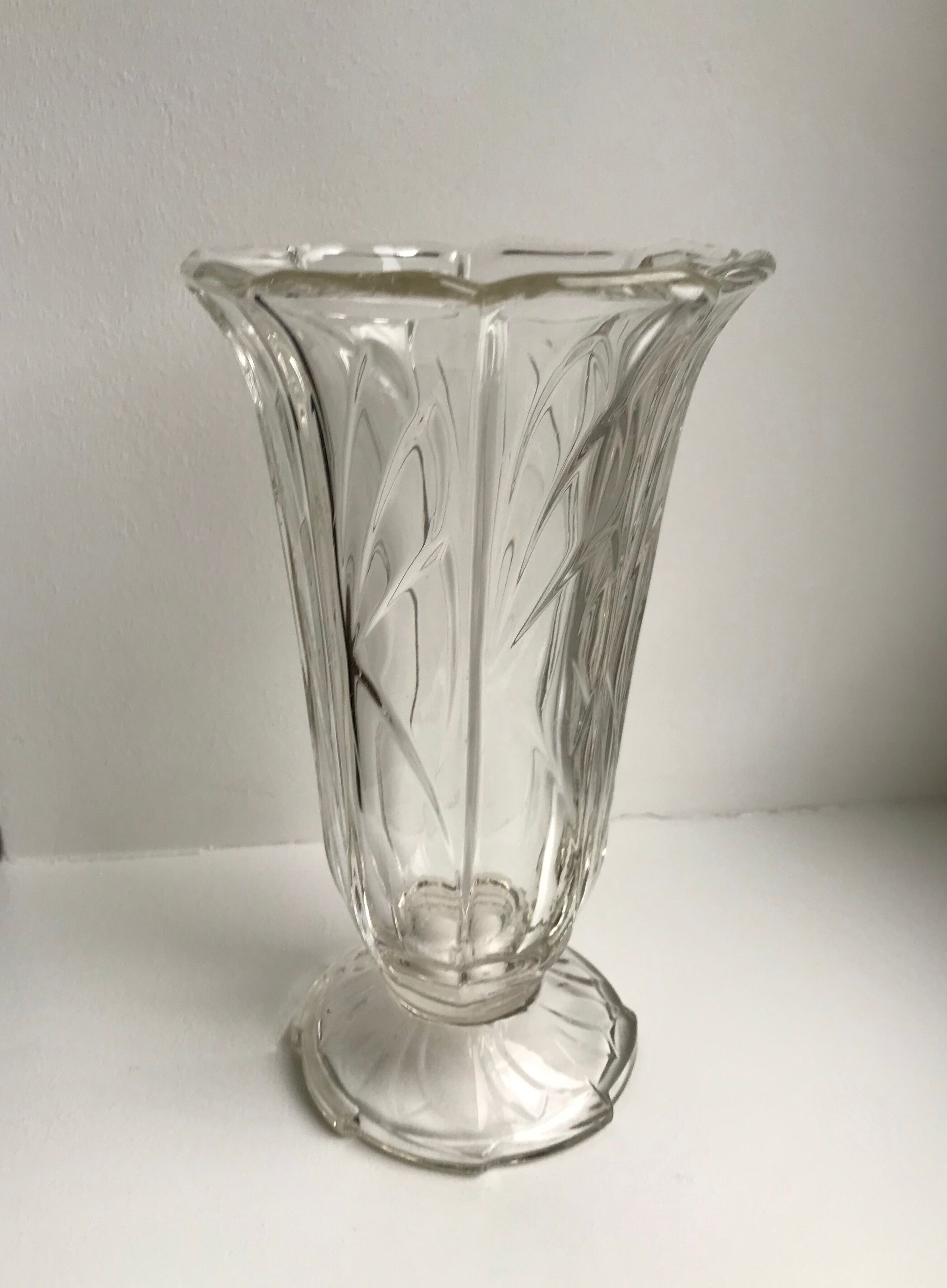 60s glass vase
