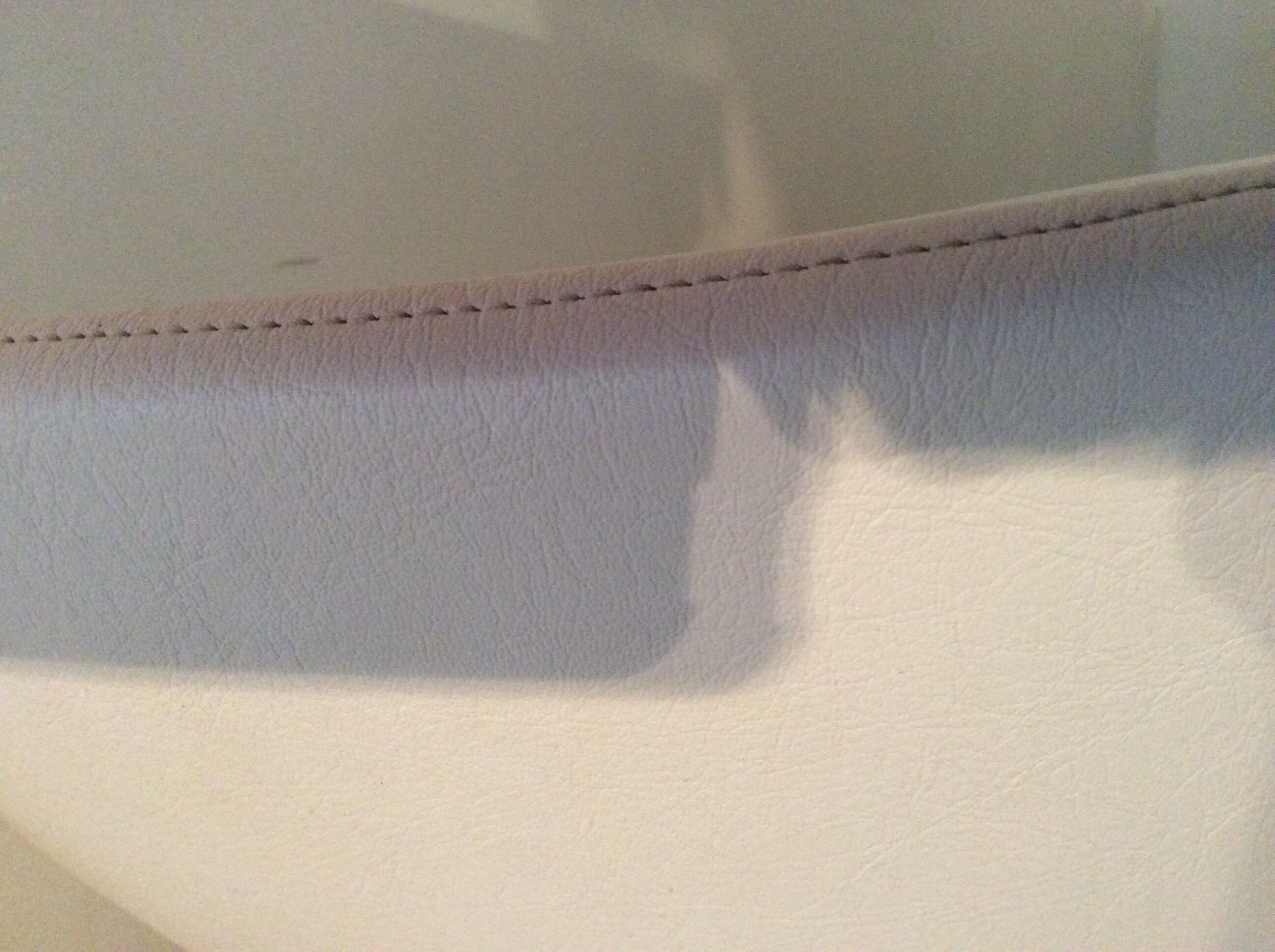 Set of 6 vintage chrome white leather chairs 70/80