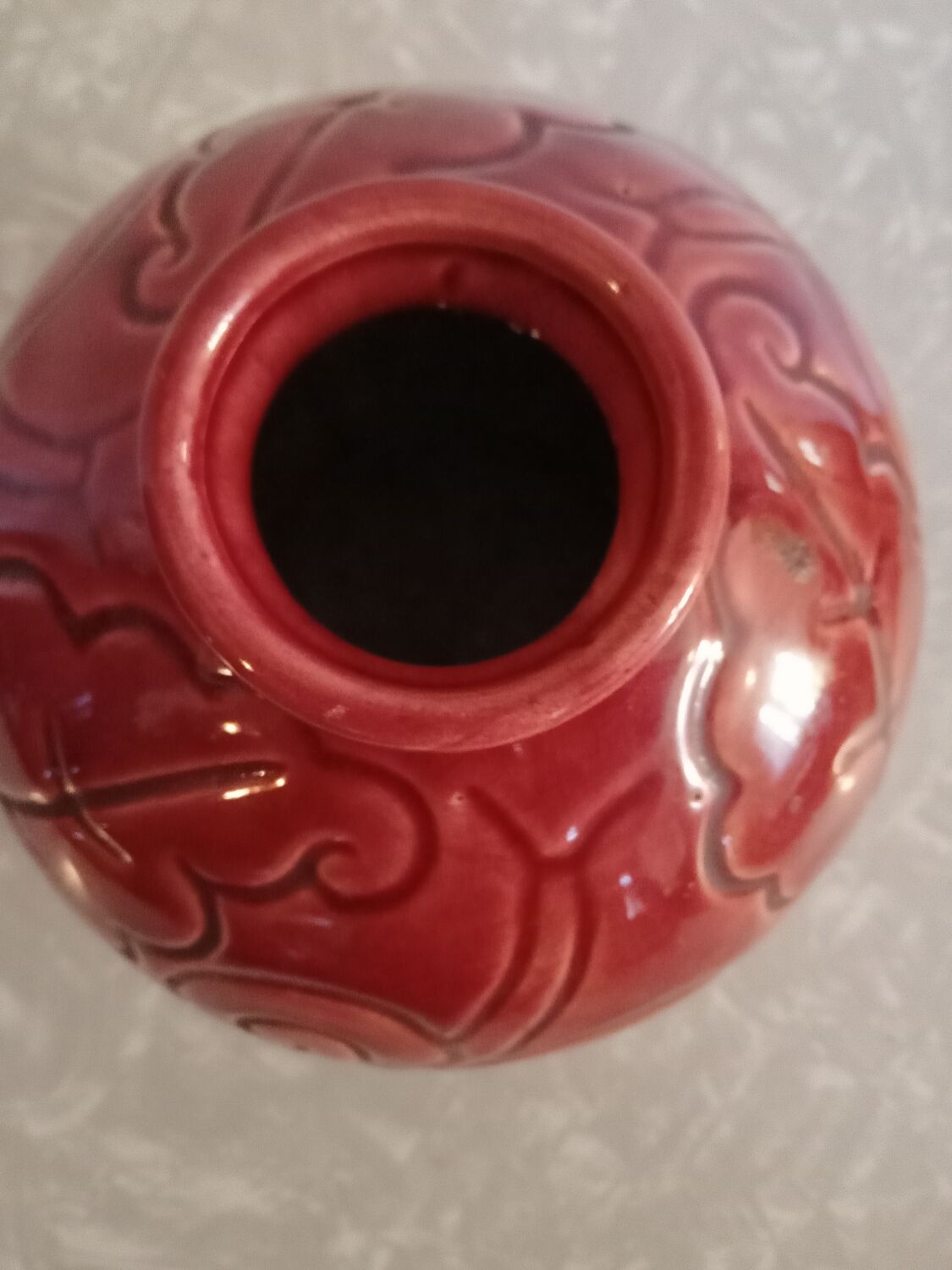 Saint Clement ball snail vase