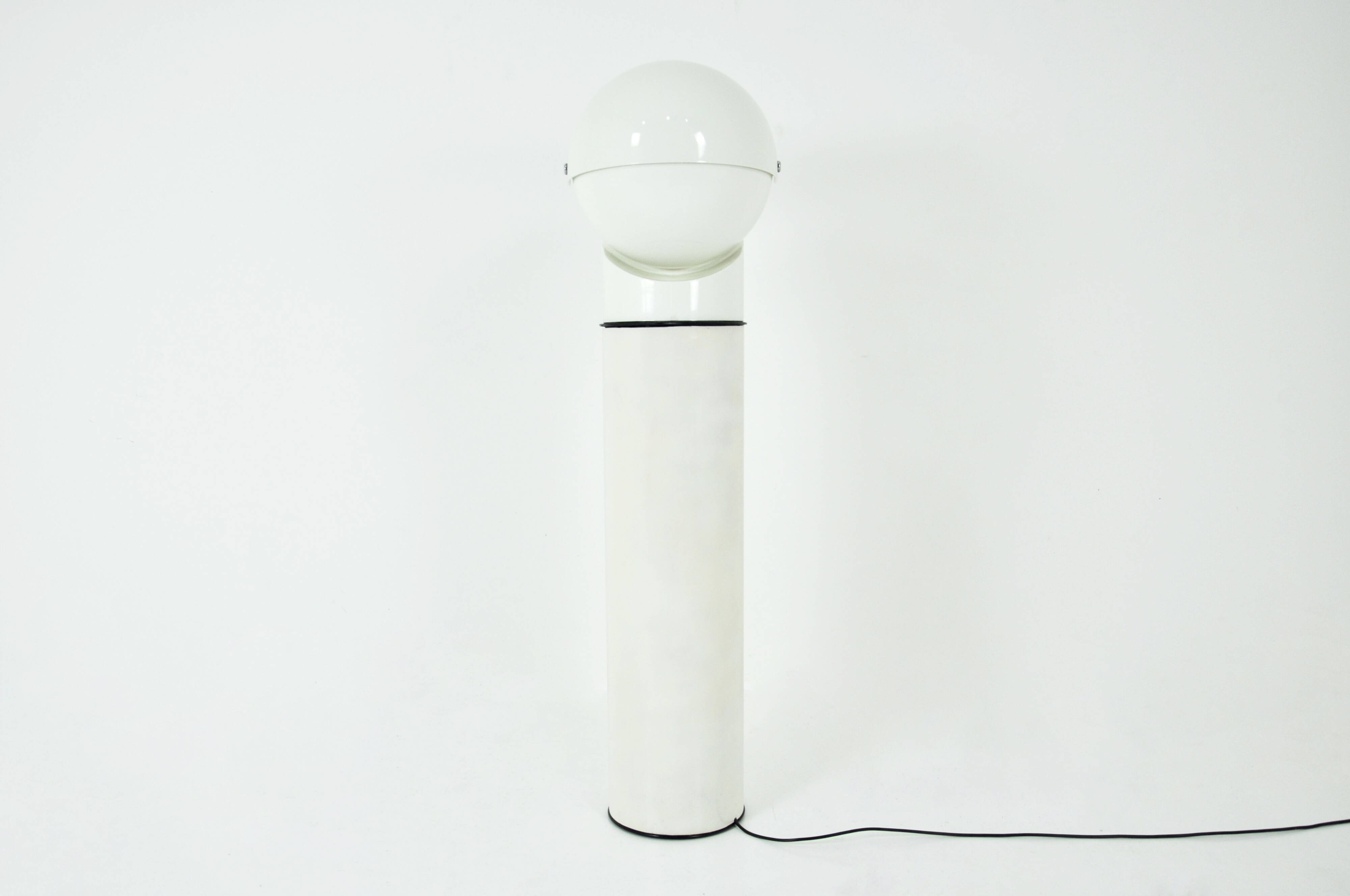 “Pileo Mezzo” floor lamp by Gae Aulenti for Artemide, 1970s