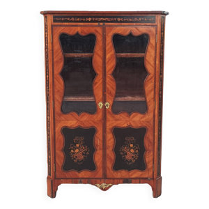 Bibliothèque vitrine