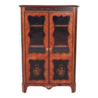 Louis XVI display cabinet in rosewood and amaranth veneer.