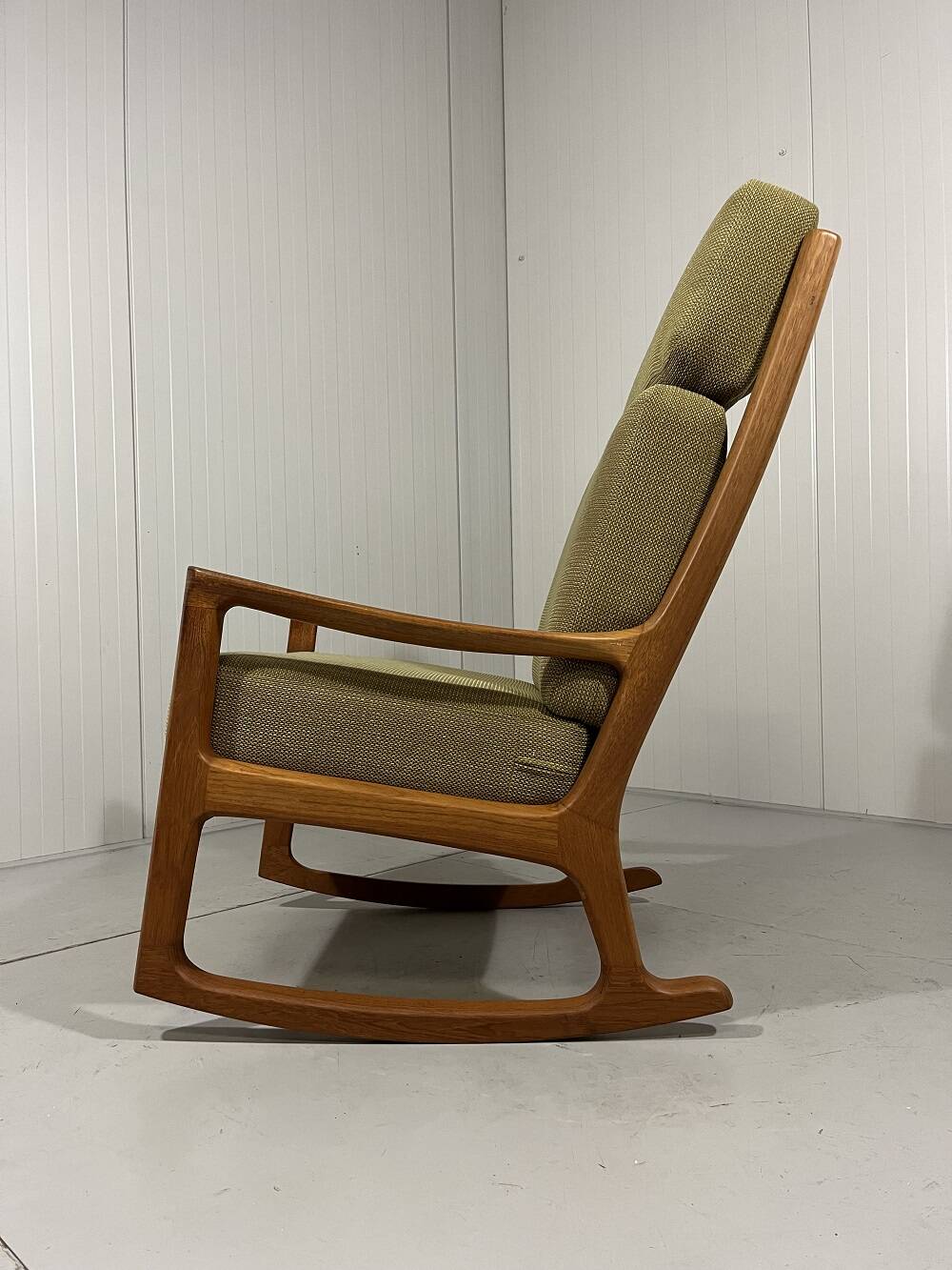 Ole Wanscher high back rocking chair Senator 1960’s