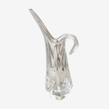 Crystal vase of elancee shaped valves