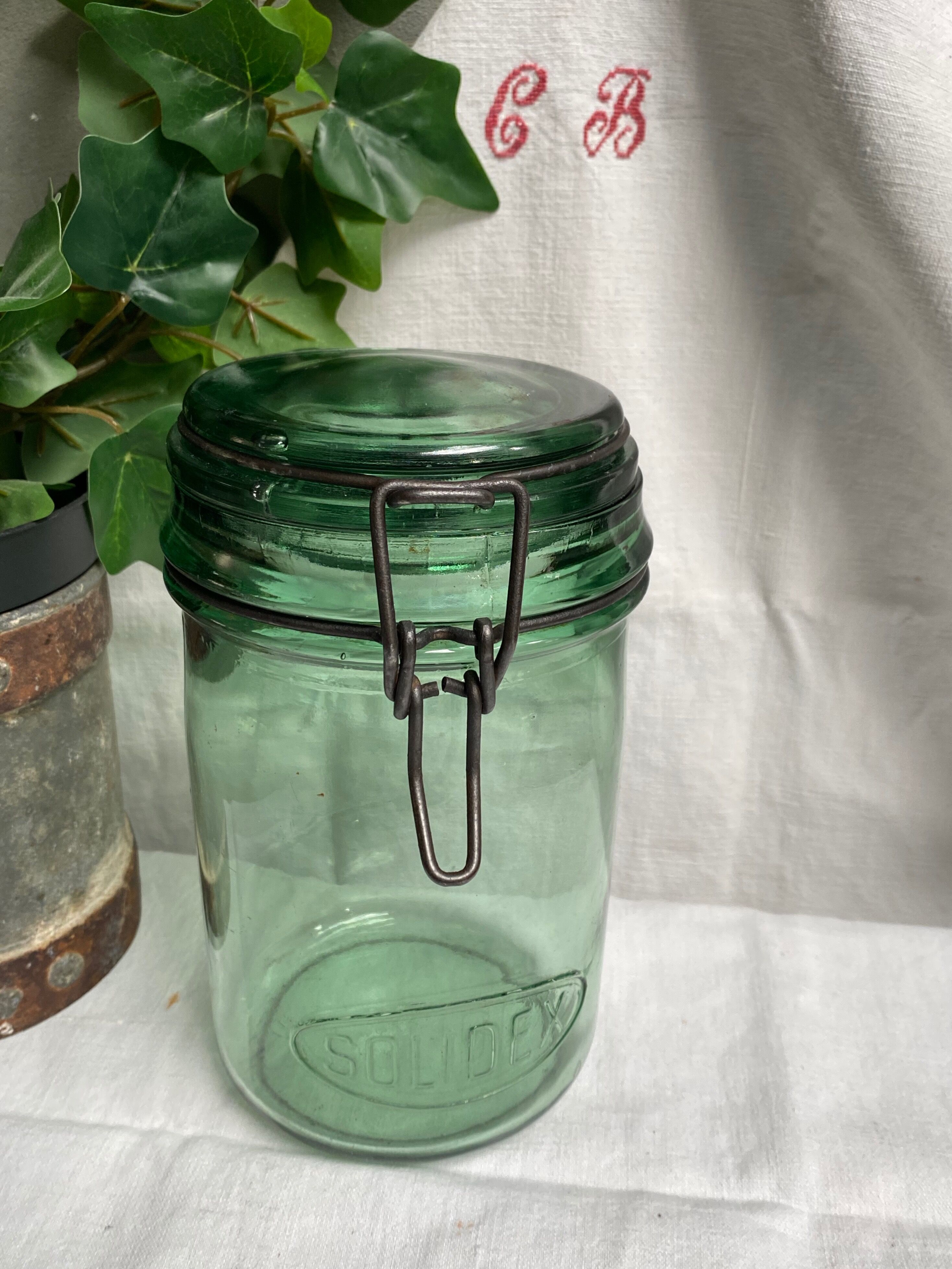 Solidx old glass jar