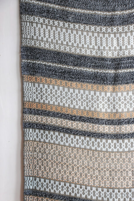 Vintage Moroccan carpet 285x160cm