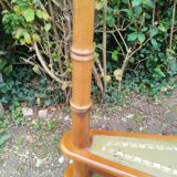 Escalier de bibliothèque ancien