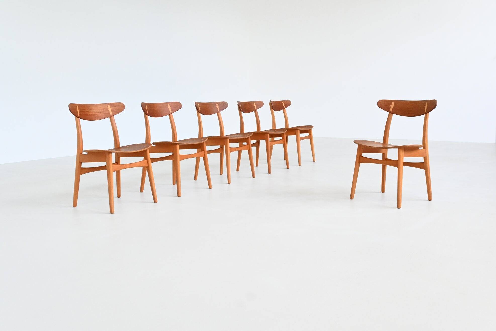 Chaises de salle à manger Hans Wegner Sawbuck CH30 Carl Hansen & Son Danemark 1952