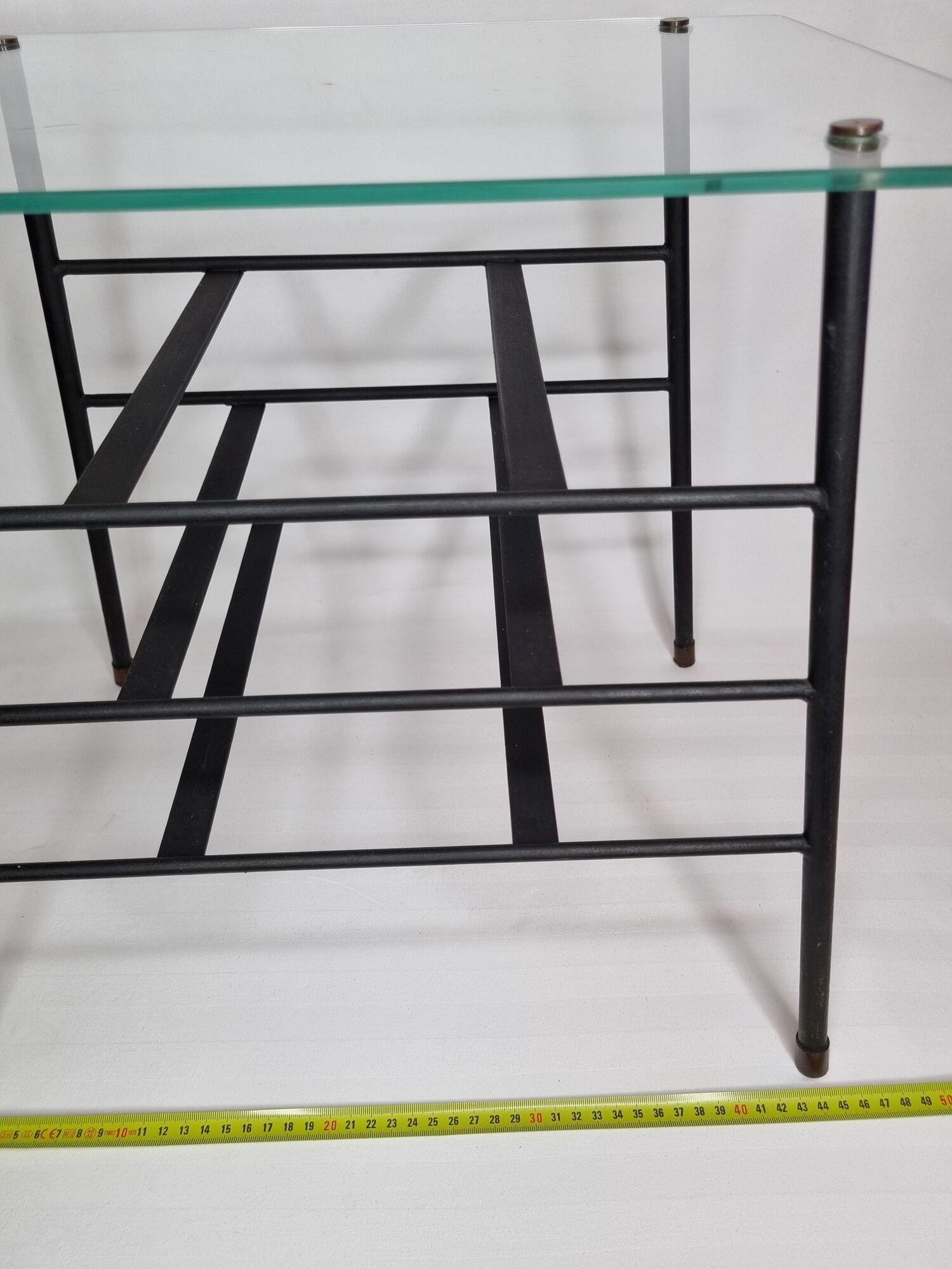 Vintage coffee table and door reviewed in glass and metal, 50s