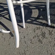 Lot de 4 chaises en bois tournés et cannage 