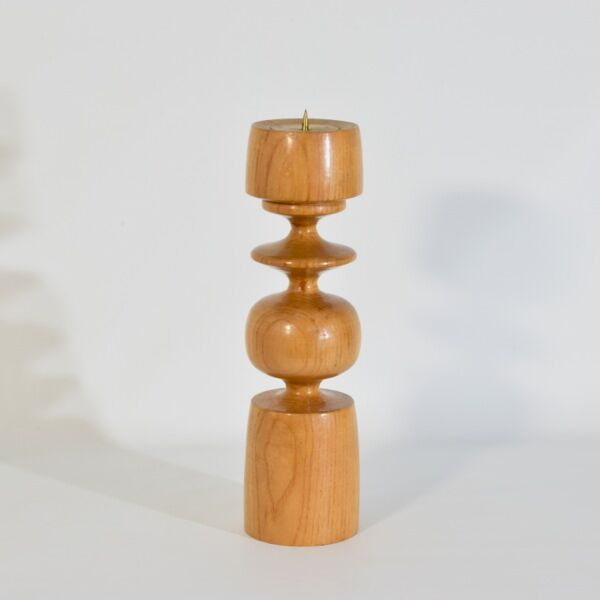 Candle holder in turned solid wood and brass