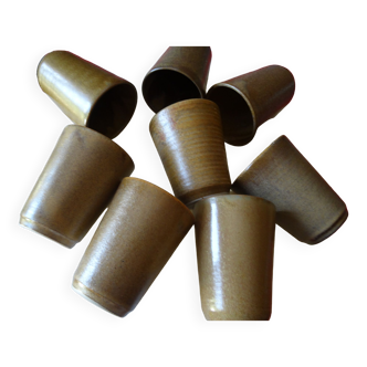 Set of 8 stoneware cups