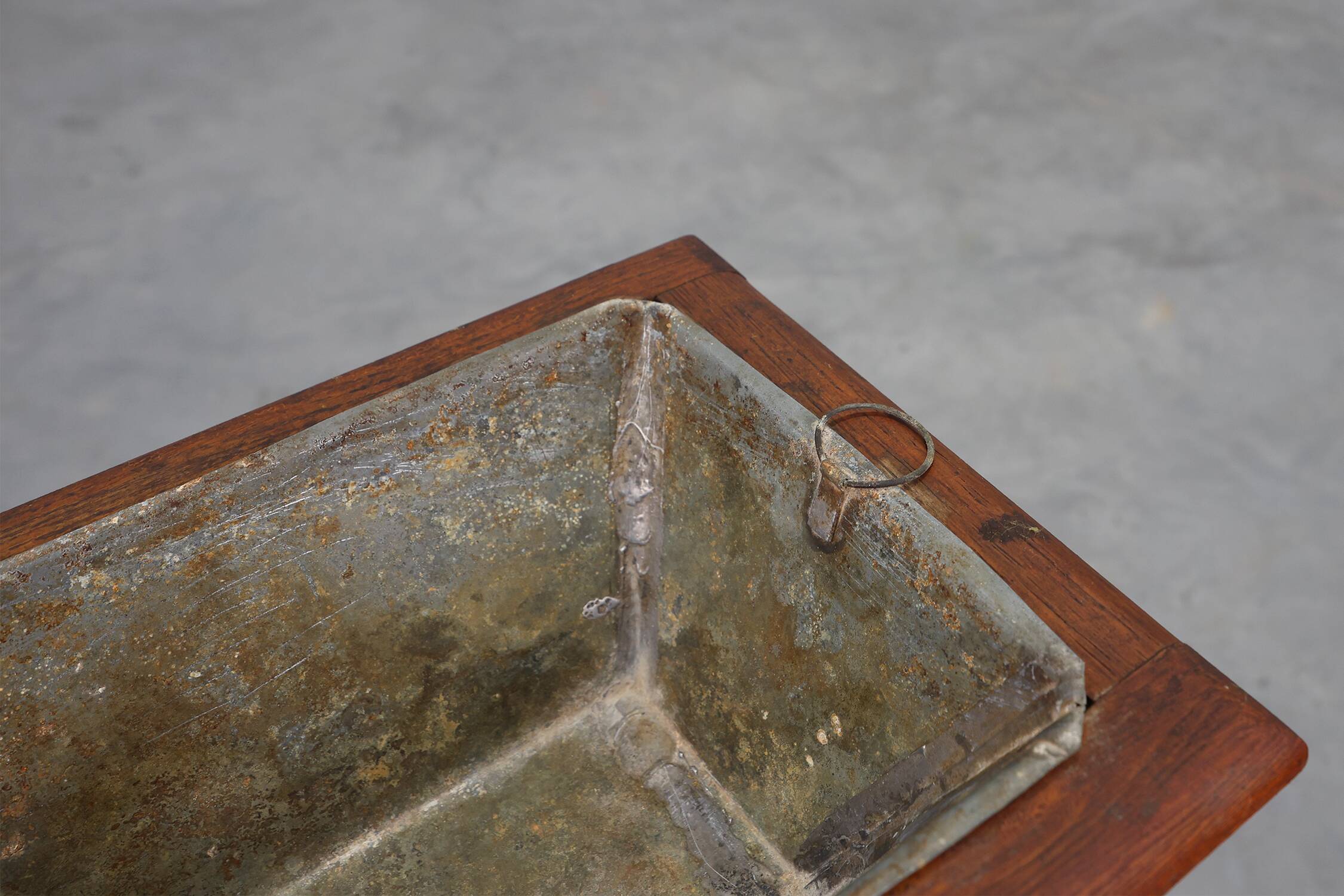 Rectangular Art Deco planter in wood, France 1920