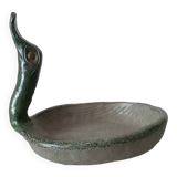 Empty pocket cup forming a bird