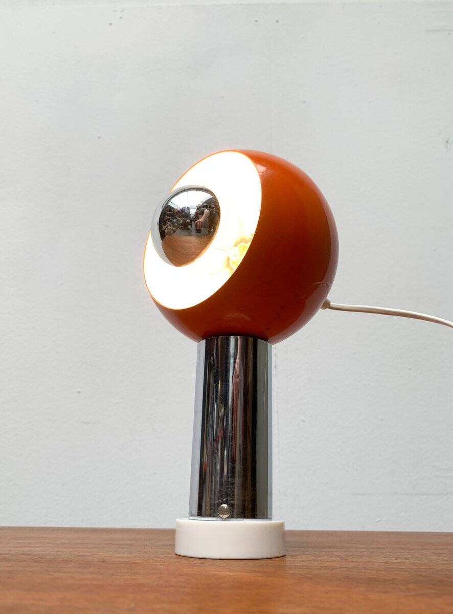 Mid-century space age magnetic clamp table or shelf lamp from the 1960s.