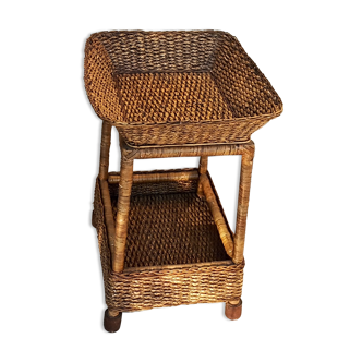Vintage rattan service