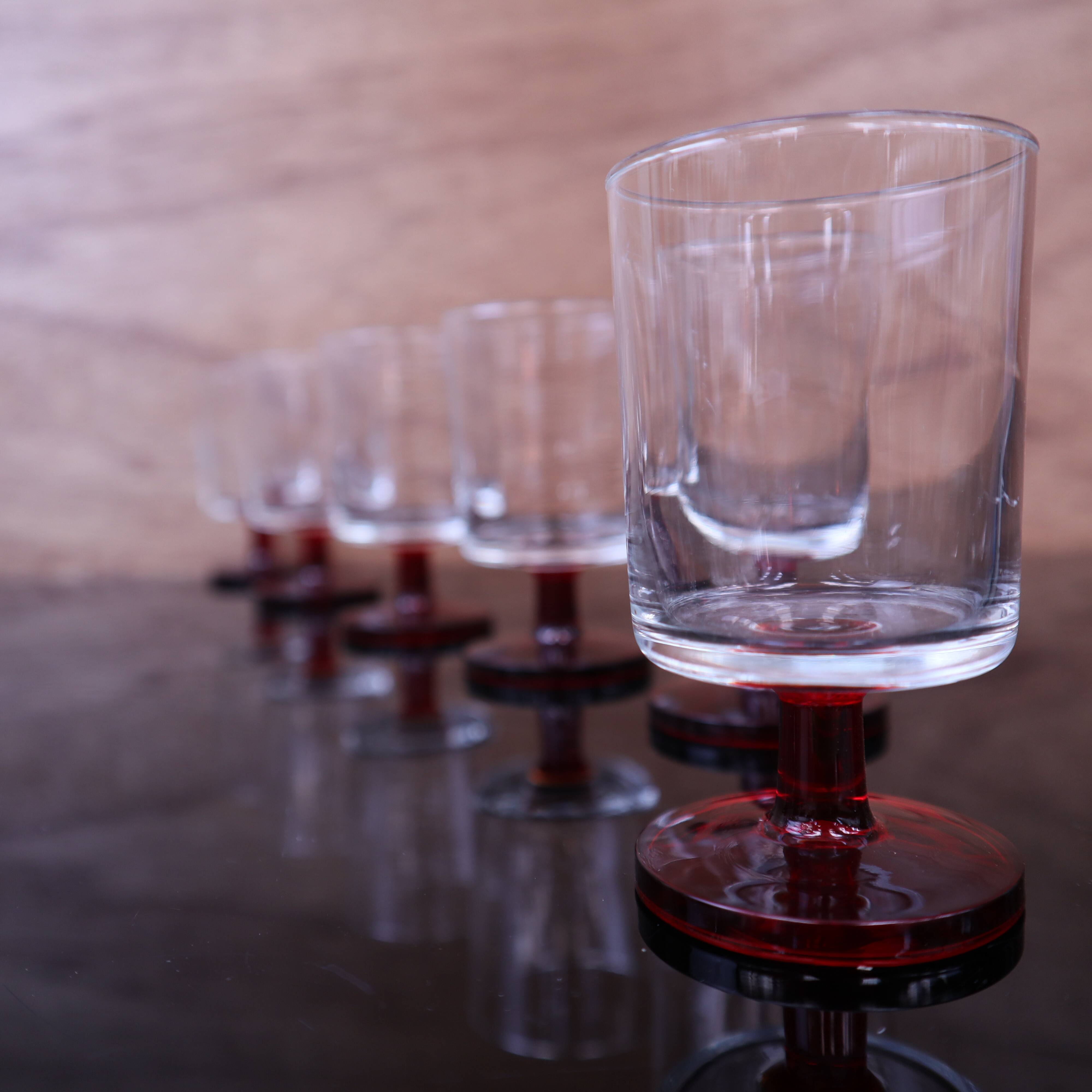 6 ruby red Cavalier footed white wine glasses Luminarc
