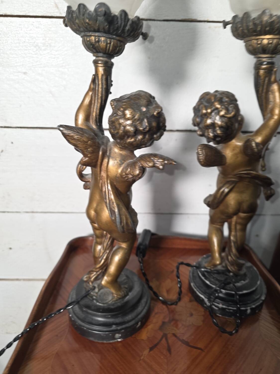 Pair of putti angel lamps from the 19th century.