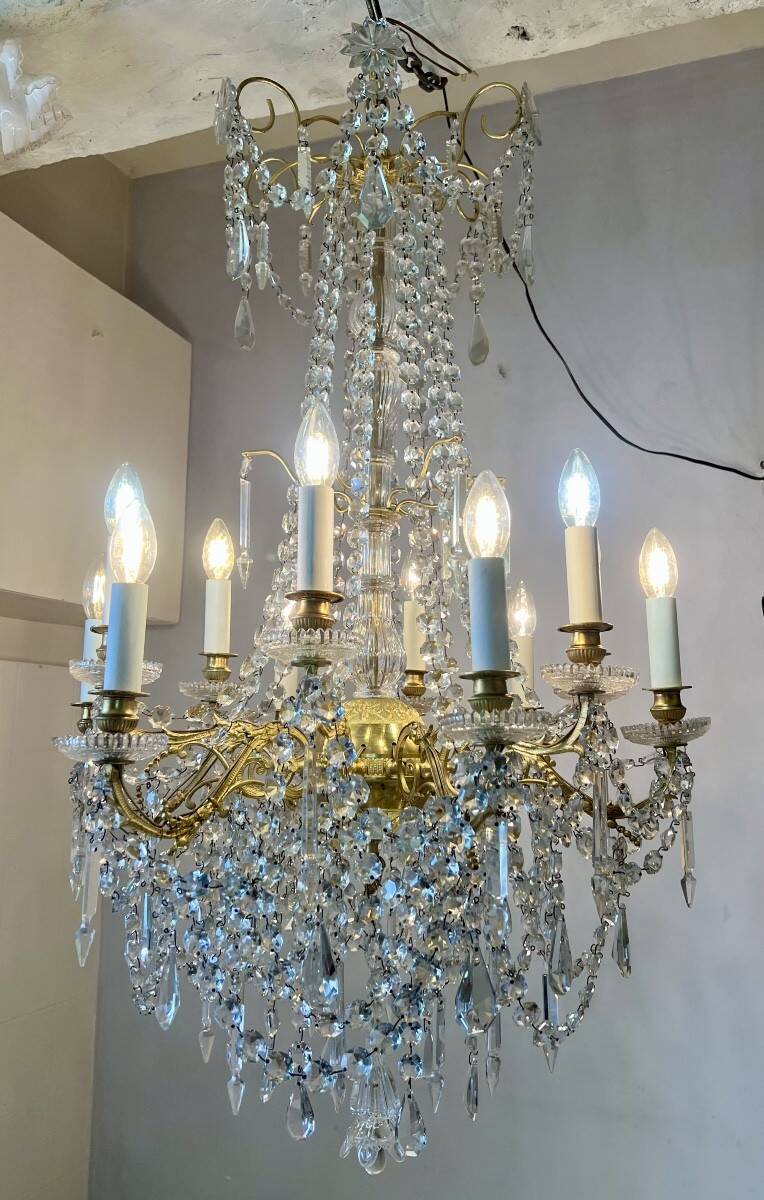 golden bronze chandelier in Louis XVI style