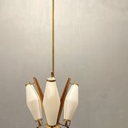 Suspension italien en verre opalin des années 1950