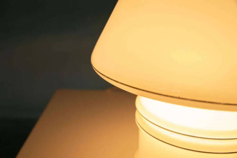 Vintage glass table lamp from the 70s, space age mushroom.