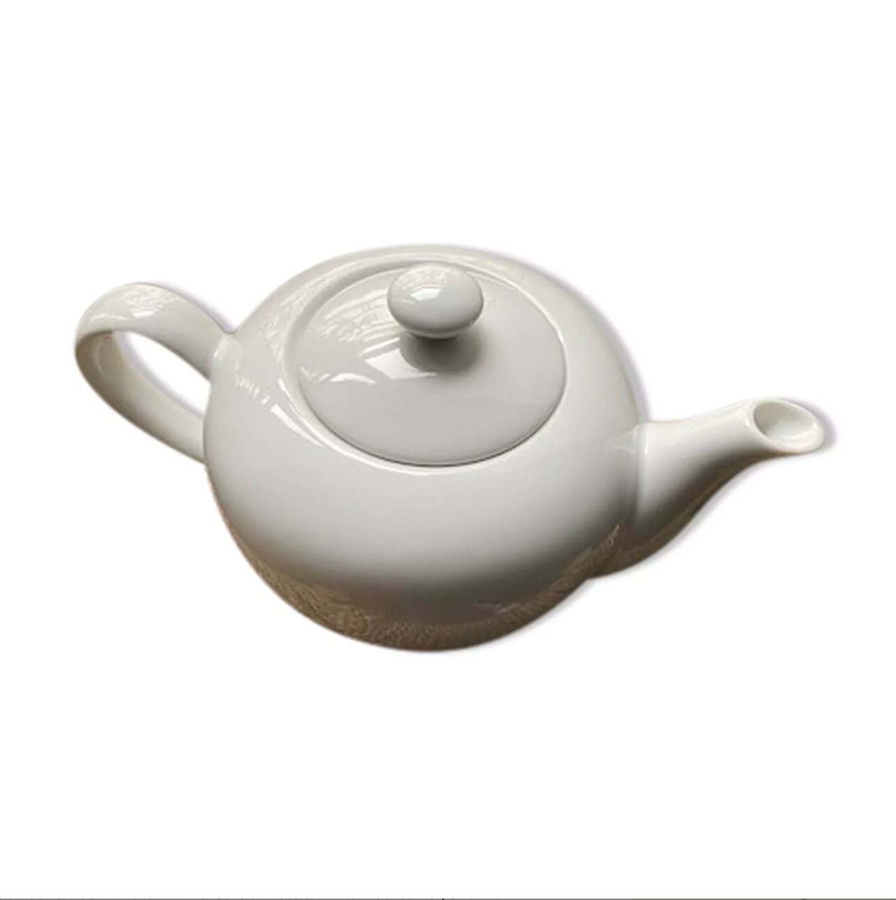 Round teapot in white earthenware, 1 liter