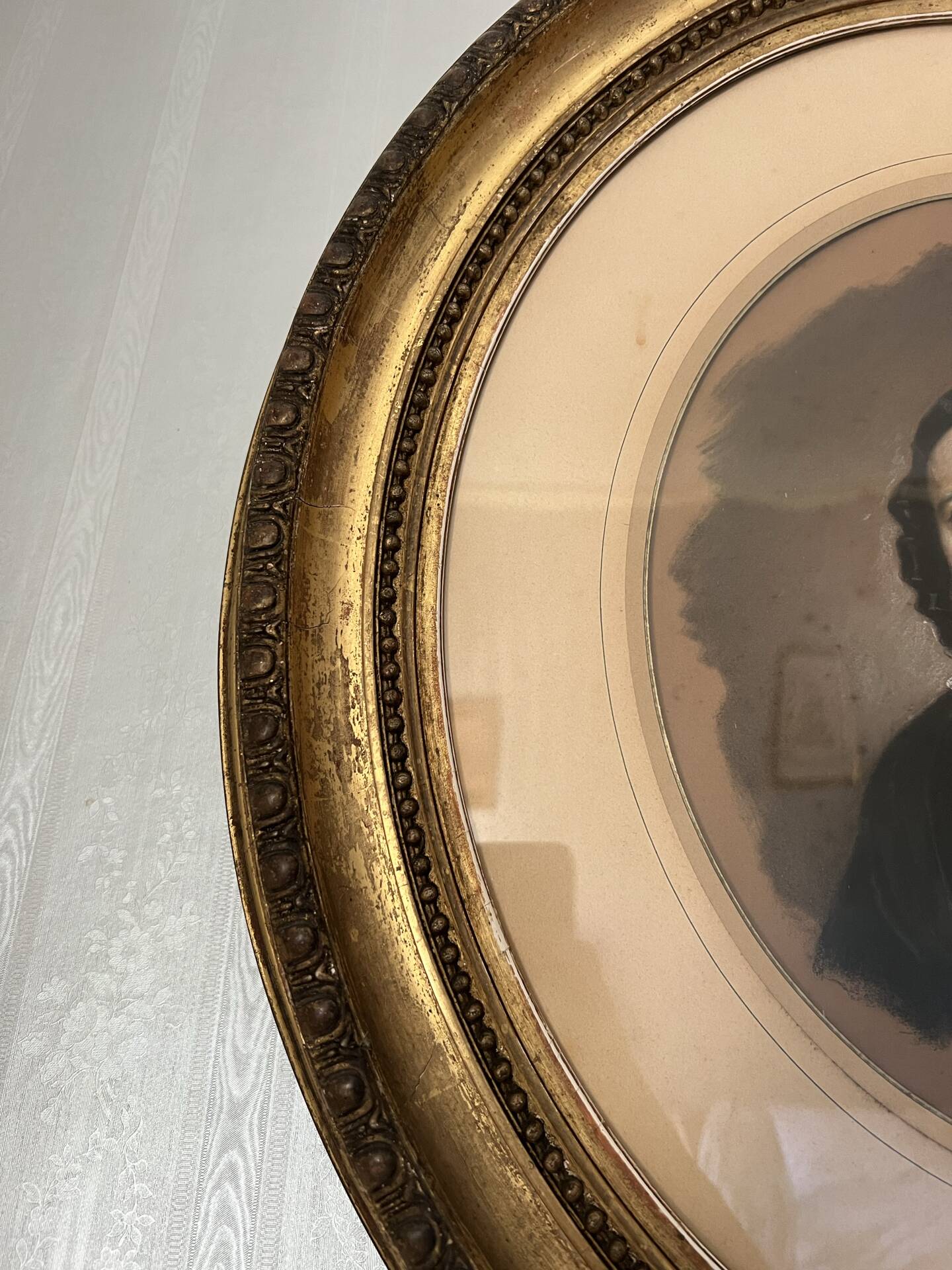 Portrait ancien encadrée d’une femme