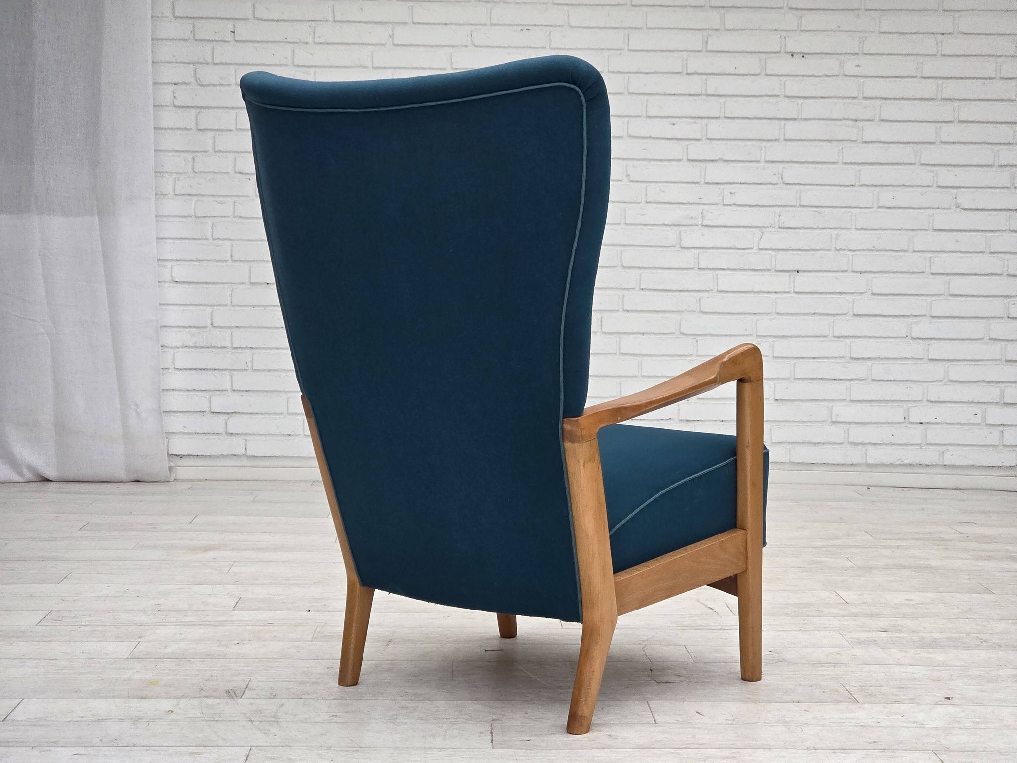 1970s, Danish armchair by Fritz Hansen, furniture wool, beech wood.