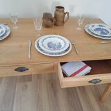 Farm table