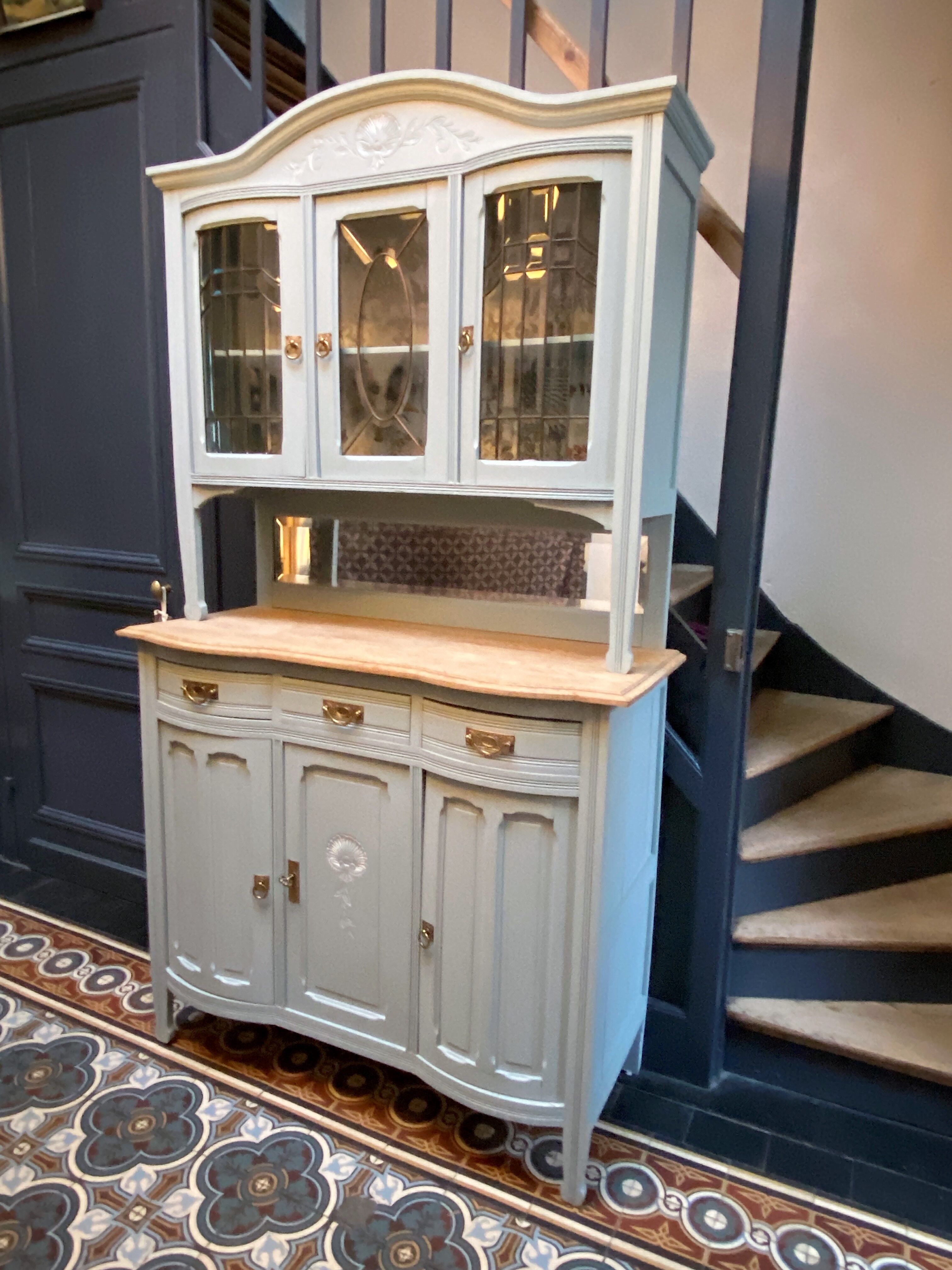 Two-body buffet cupboard