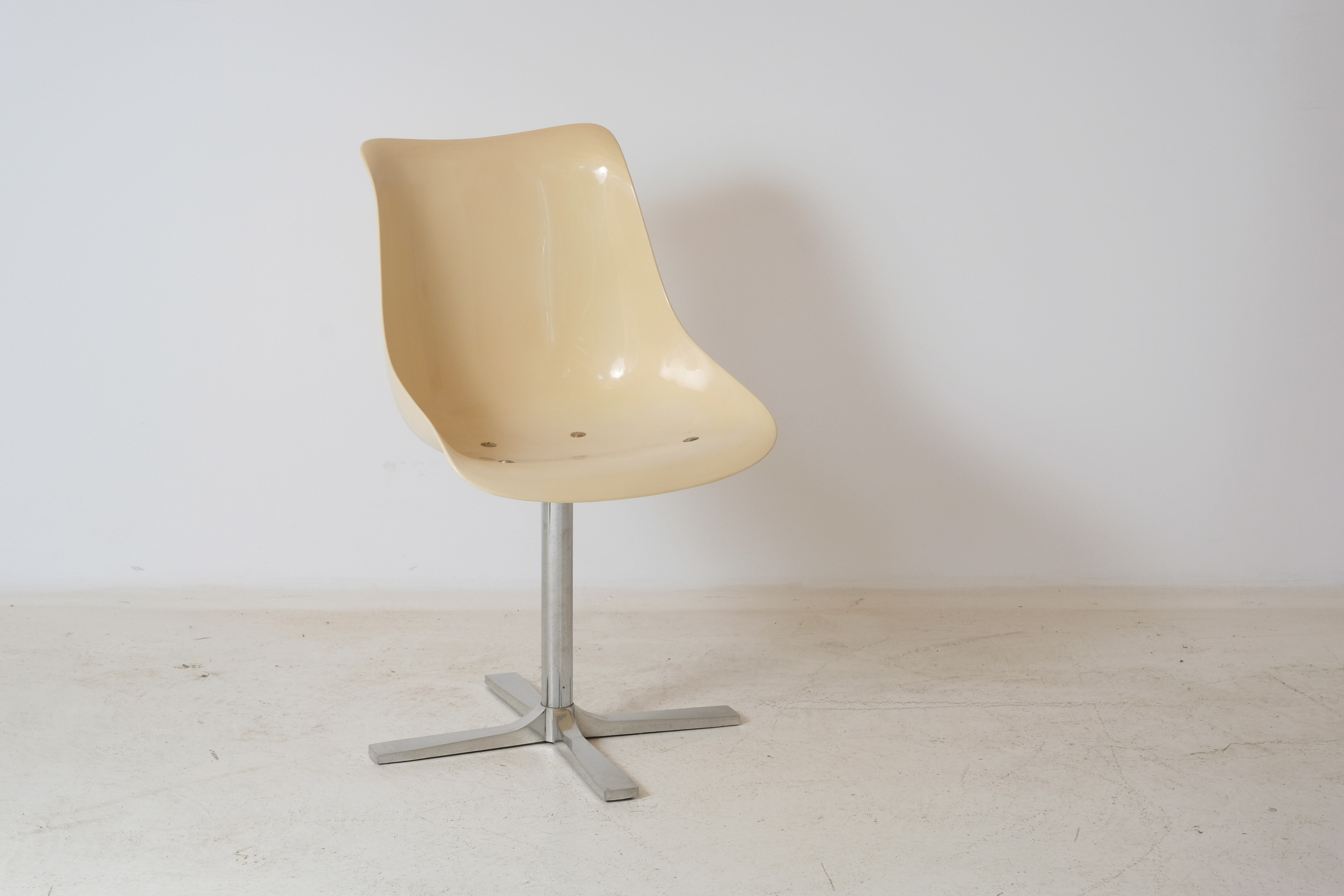 Chaise pivotante Roche Bobois 1970